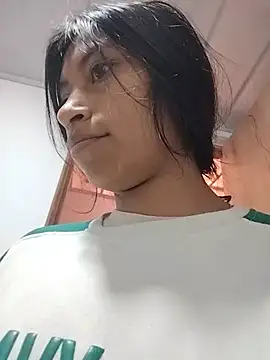 Pocahontas_Honey লাইভ চ্যাট রুম