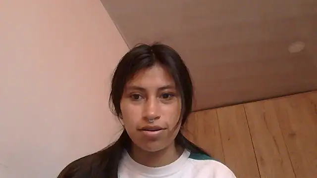 Pocahontas_Honeyn Live chat-huone