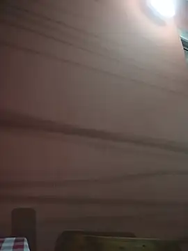 Živá chatovací místnost HeLiSa69ebony