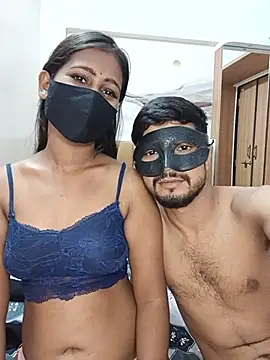 Živá chatovací místnost Laiba_Sugar