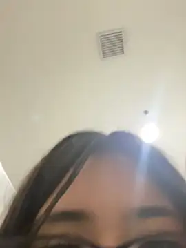 Amara_Kazumii Live Chatraum