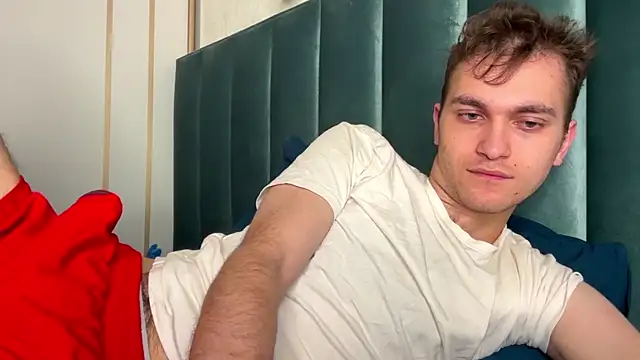 Andrew_titov1's Webcam Show