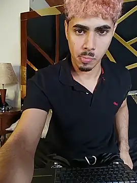 LucaColmal1 – webcam-show