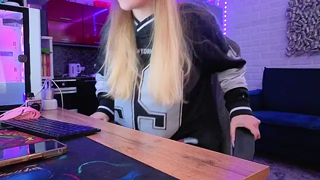 Kate__Walker 现场聊天室