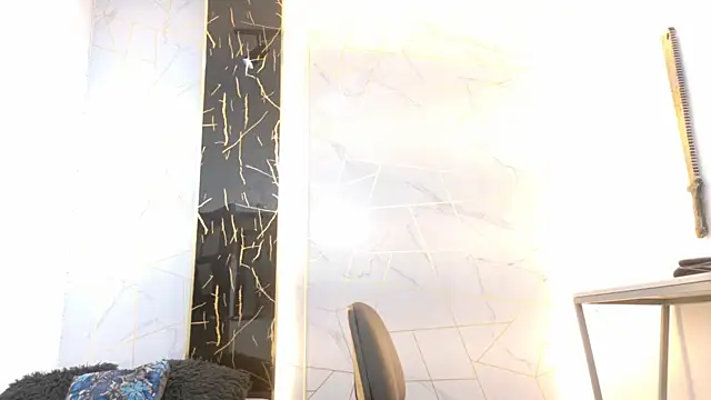Nix_Siren's Live Chat Room