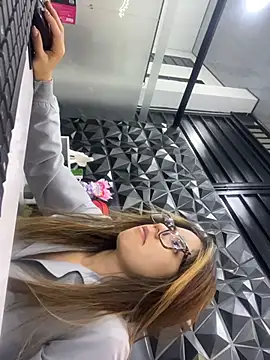Xani_ds – live chatrum