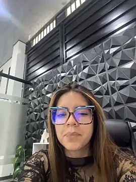 Xani_ds – Naživo chatovacia miestnosť