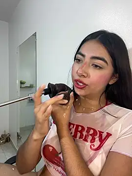 cherry_skinnyy_'s Live Chat Room
