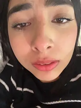 غرفة دردشة cherry_skinnyy_ المباشرة