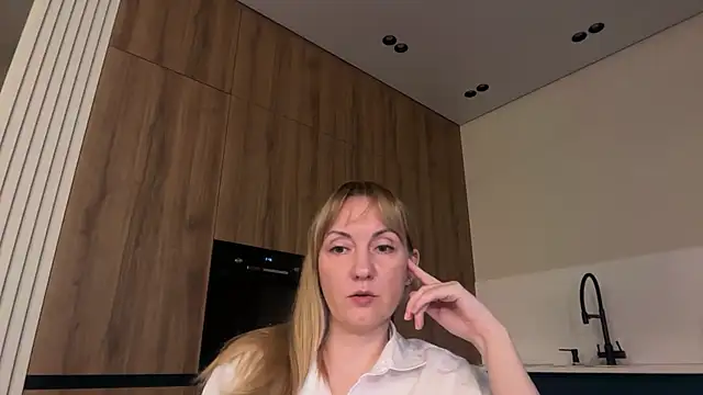 Dorielle's Live Chat Room