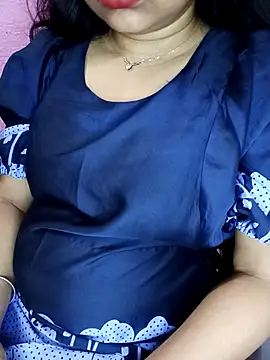 o_yes_bhabhi élő chatszobája