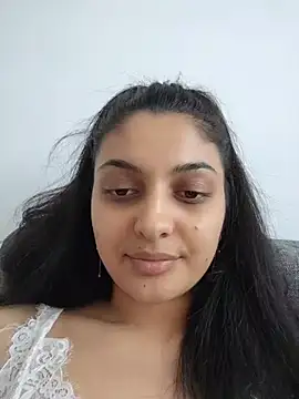Ambra-Long Videochat live