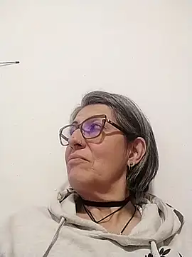 Chat soba uživo modela nocturnewhisper