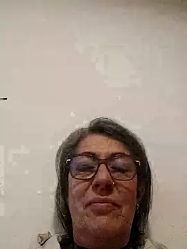 Živá chatovací místnost nocturnewhisper