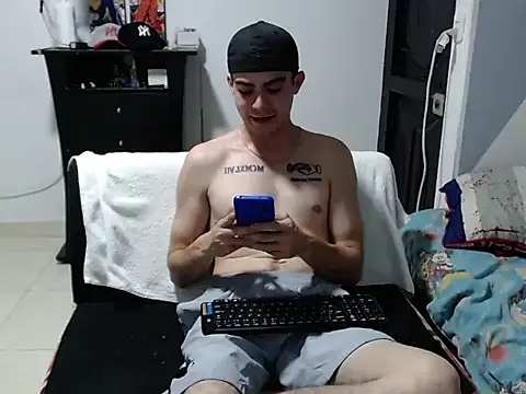 Zac_Efront – live sex-cam-show