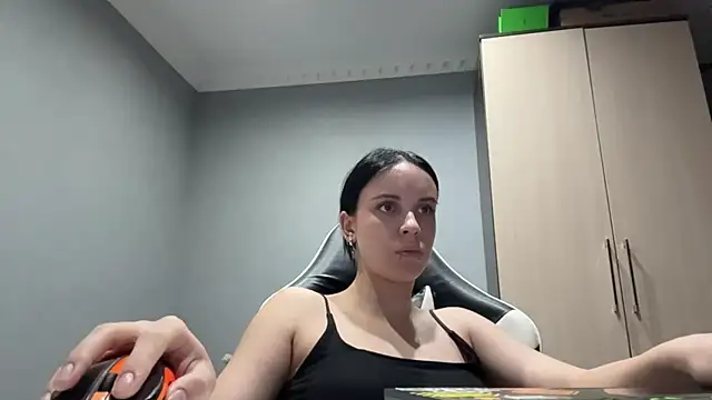 martinienjoyer Live chatroom