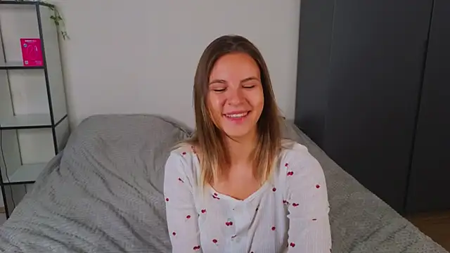 Živá chatovací místnost Chiaranotte