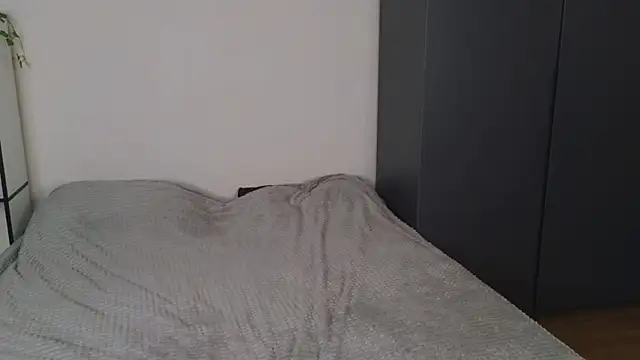 Chat soba uživo modela Chiaranotte