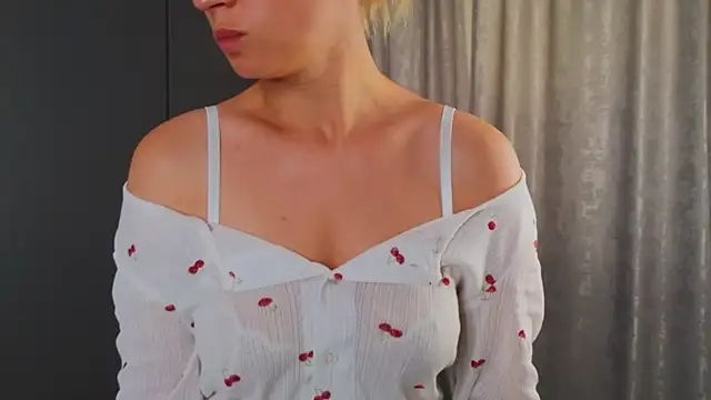 Živá chatovací místnost Chiaranotte