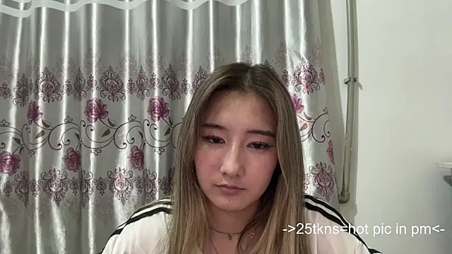 Živá chatovací místnost CloudyClamber