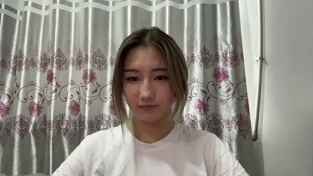 Sala de chat ao vivo de CloudyClamber