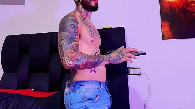 dilan_scootk_j's Live Sex Cam Show