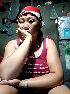 Živá chatovací místnost NyloveSquirt