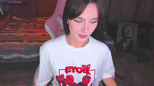 Živá chatovací místnost Demi_Corn