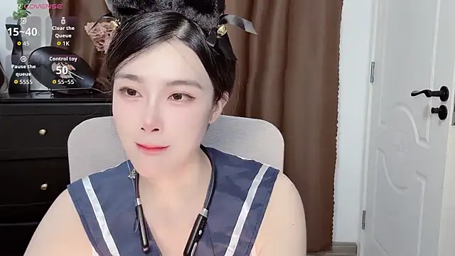 Guokoi 现场性爱视讯表演