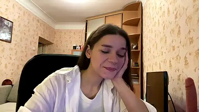 komerialimoros Adlı Modelin Canlı Sohbet Odası