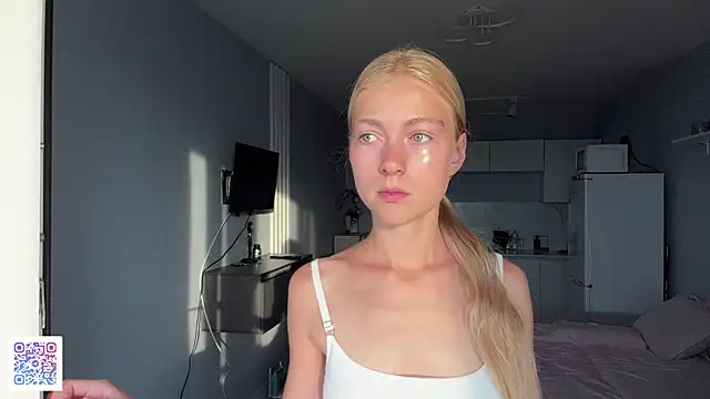 AliceGilbert_'s Live Chat Room