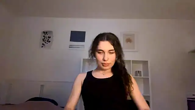 חדר צ'אט בשידור חי של runawyin