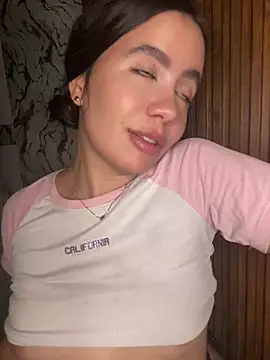 Phòng Chat Trực Tiếp valentinaEliott