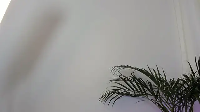 scarlet_boobs01's Live Chat Room