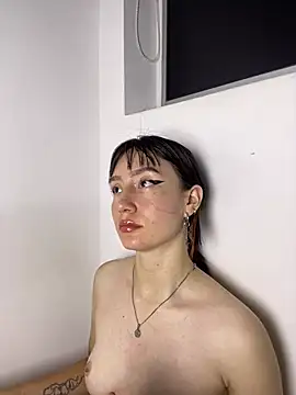 חדר צ'אט בשידור חי של lizzy_davis3