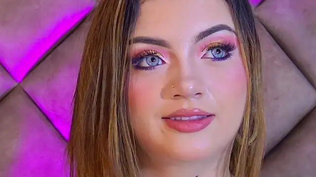 EmilyDufour Adlı Modelin Canlı Sohbet Odası