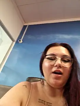 NeferaBabe's Live Chat Room