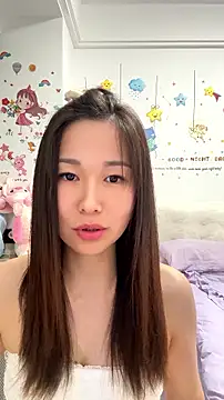 momo0021 Live Chatraum