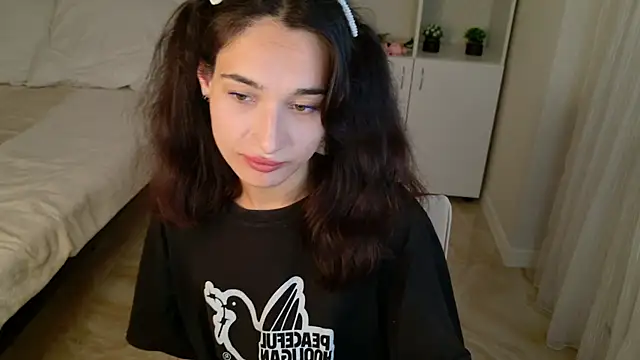 Eleonora_Sun Live Chatraum