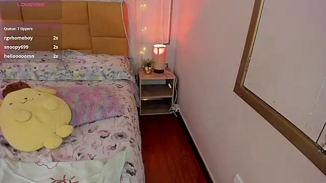 Živá chatovací místnost EmaLittle