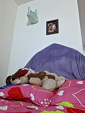 Valentina_Tilly's Live Chat Room