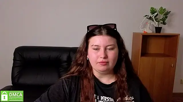Chatroom en direct de Katina_deeplou4