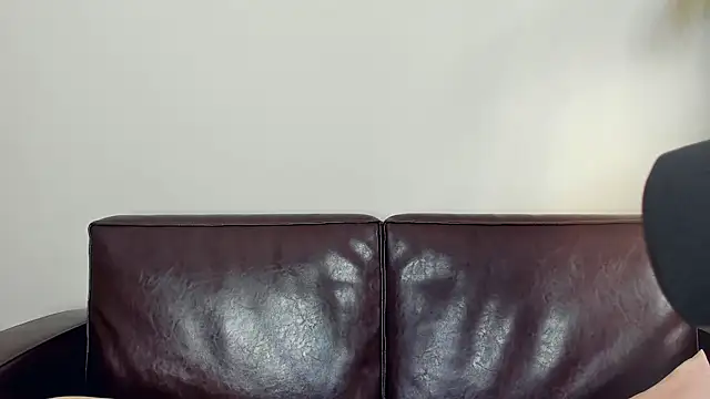 NuCorley élő chatszobája