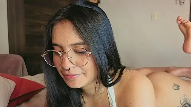 Sala de chat en directo de elenna_salvatoree