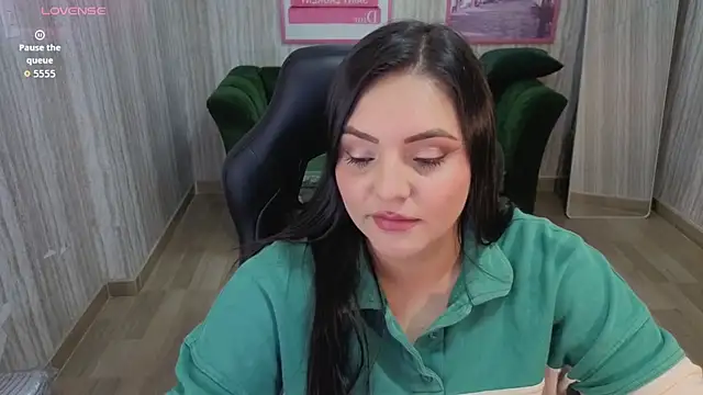 anthonella_stone_t – live chatrum