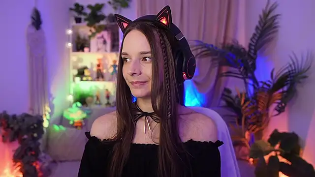 Anna_Leah_ Live chatroom