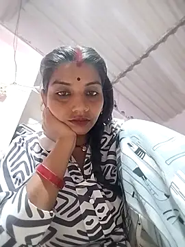 חדר צ'אט בשידור חי של Hot_soniya78