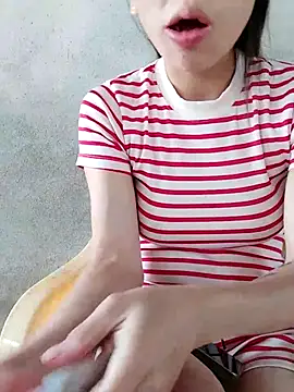 Phòng Chat Trực Tiếp MiuMiu-Babyy