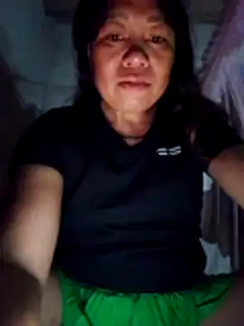 Moon_squirtt Adlı Modelin Canlı Sohbet Odası