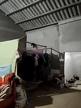 Moon_squirtt Cameră chat live